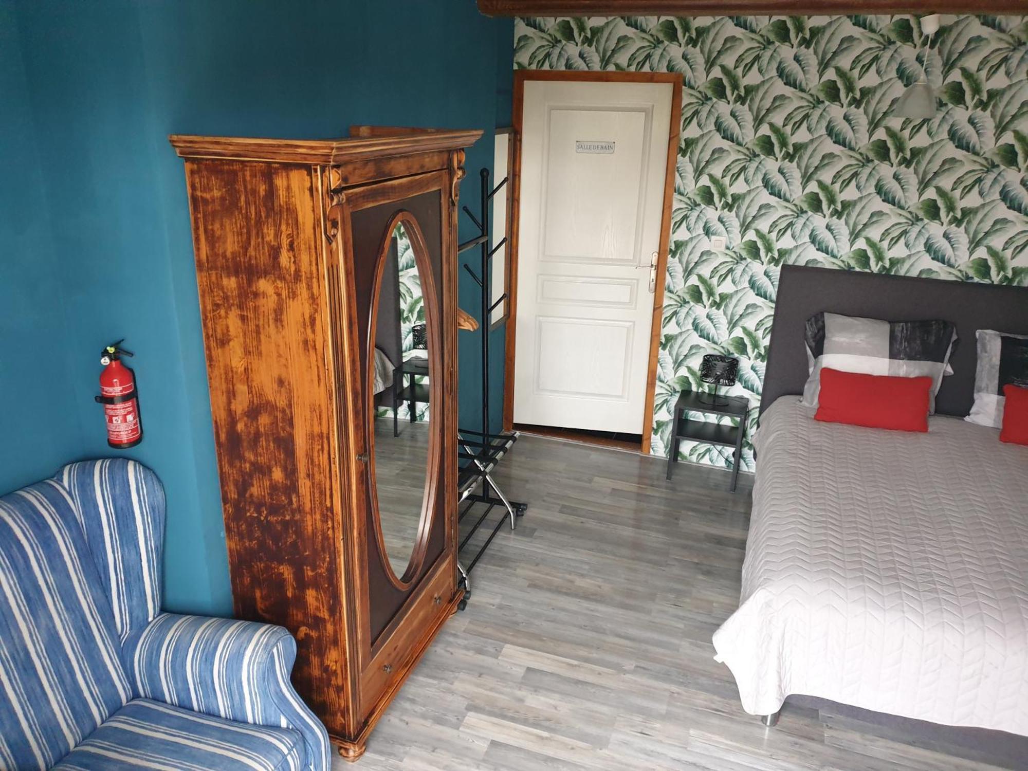 Cronat Le Heron Pourpre B&B Gastronomique المظهر الخارجي الصورة