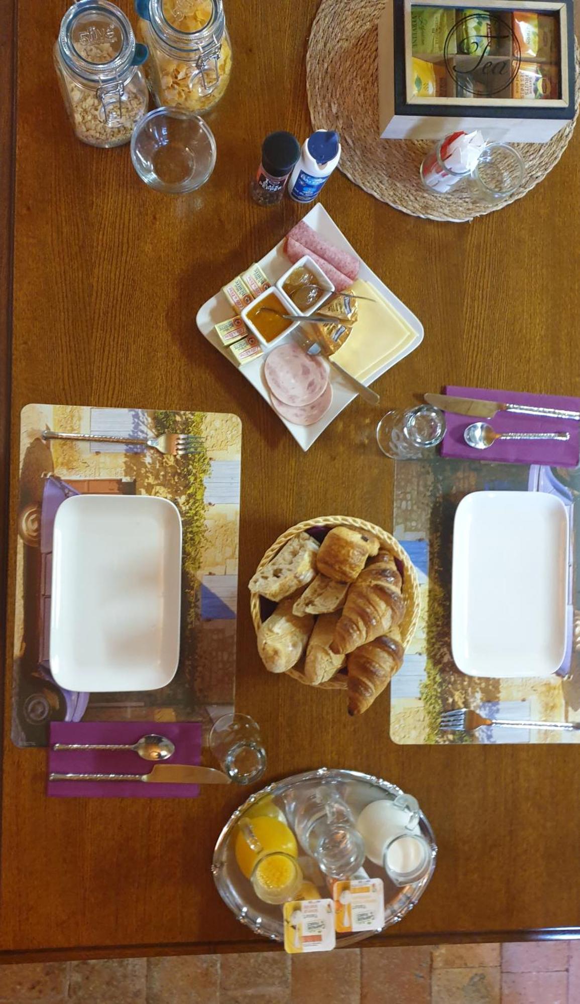 Cronat Le Heron Pourpre B&B Gastronomique المظهر الخارجي الصورة